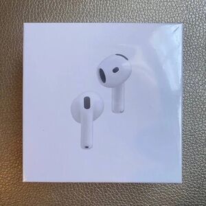 Apple AirPods (4th Generation)